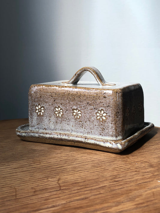 Half Stick Daisy Butter Dish